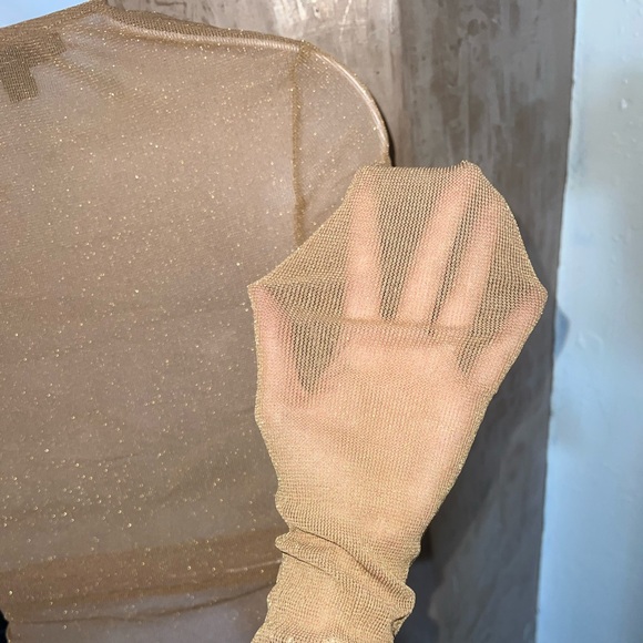 Celebrity Fashion by Hera Collection Gold Shimmer Zip-Front Bodysuit – Size S - Picture 4 of 5